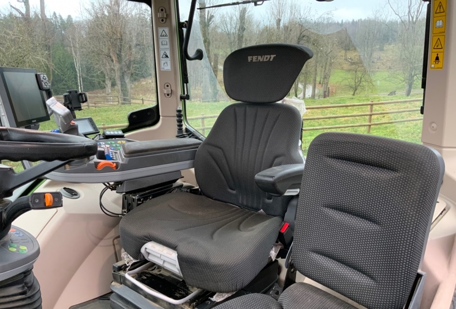 Tracteur Fendt 516 Vario S4 Profi plus — Tracteur D'Occasion à Vendre – Image 3