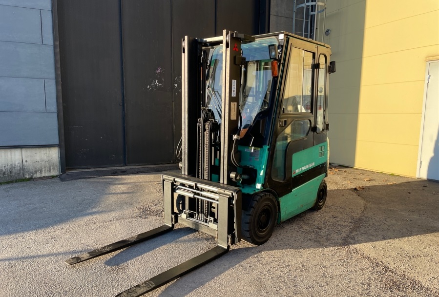 Mitsubishi FB25KPAC-Chariot Élévateur D'Occasion à Vendre – Image 2