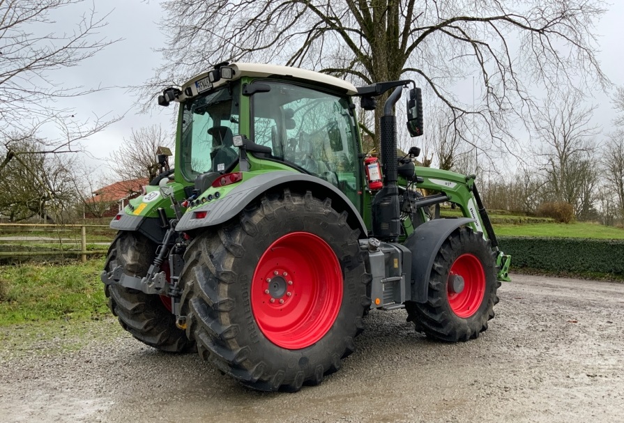 Tracteur Fendt 516 Vario S4 Profi plus — Tracteur D'Occasion à Vendre – Image 6