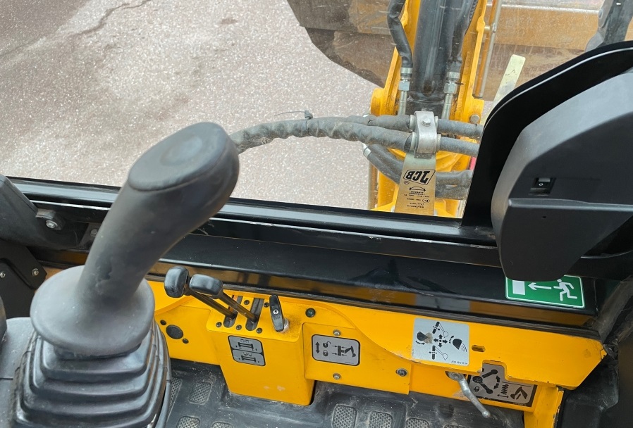 JCB 1CXT — Tractopelle D'Occasion à Vendre – Image 8