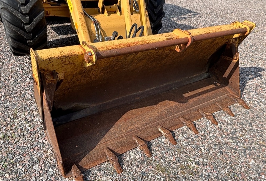 Case 595 super-Tractopelle D'Occasion à Vendre – Image 4