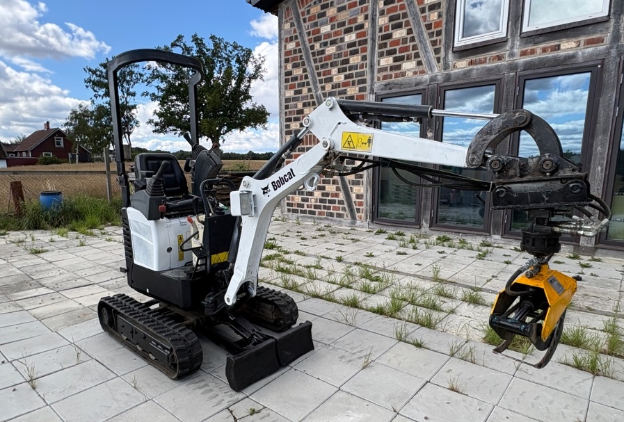 Bobcat E10 - Mini Pelle D'Occasion à Vendre – Image 2