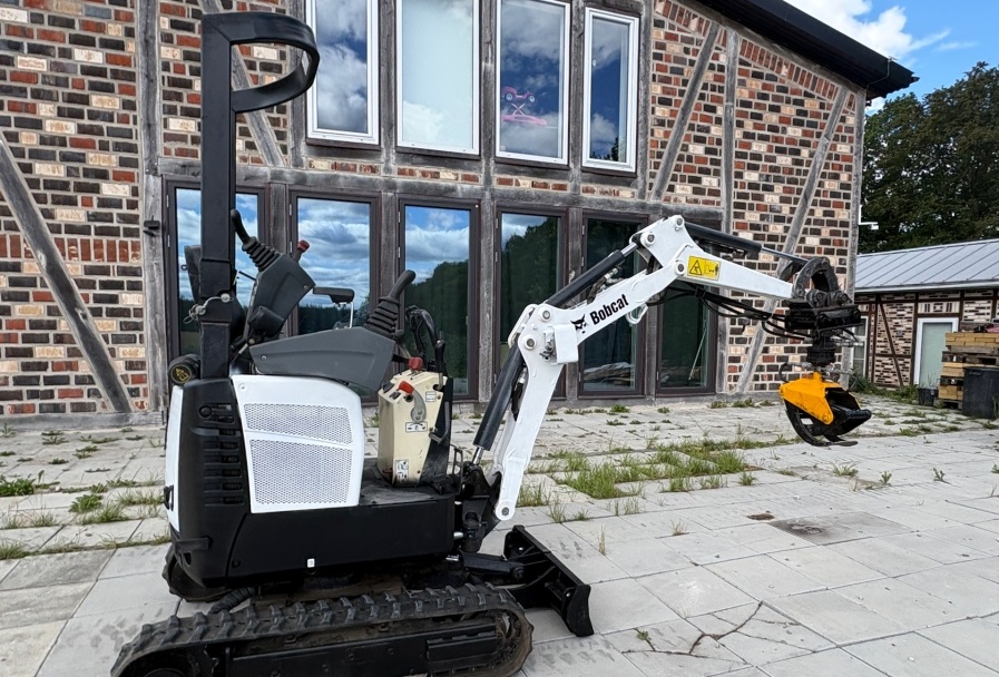 Bobcat E10 - Mini Pelle D'Occasion à Vendre – Image 4