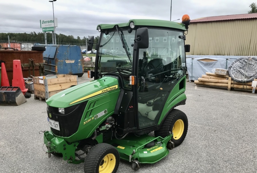 Tracteur John Deere 1026 R – Image 2