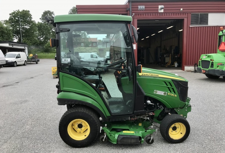 Tracteur John Deere 1026 R – Image 4