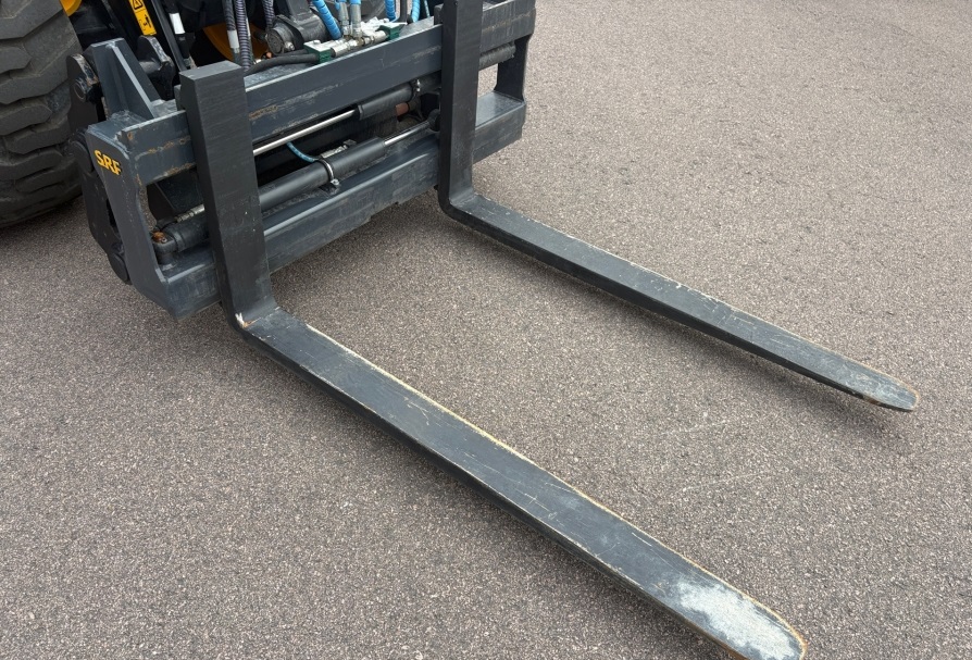 JCB 403 Plus — Chargeuse Sur Pneus D'Occasion à Vendre – Image 3