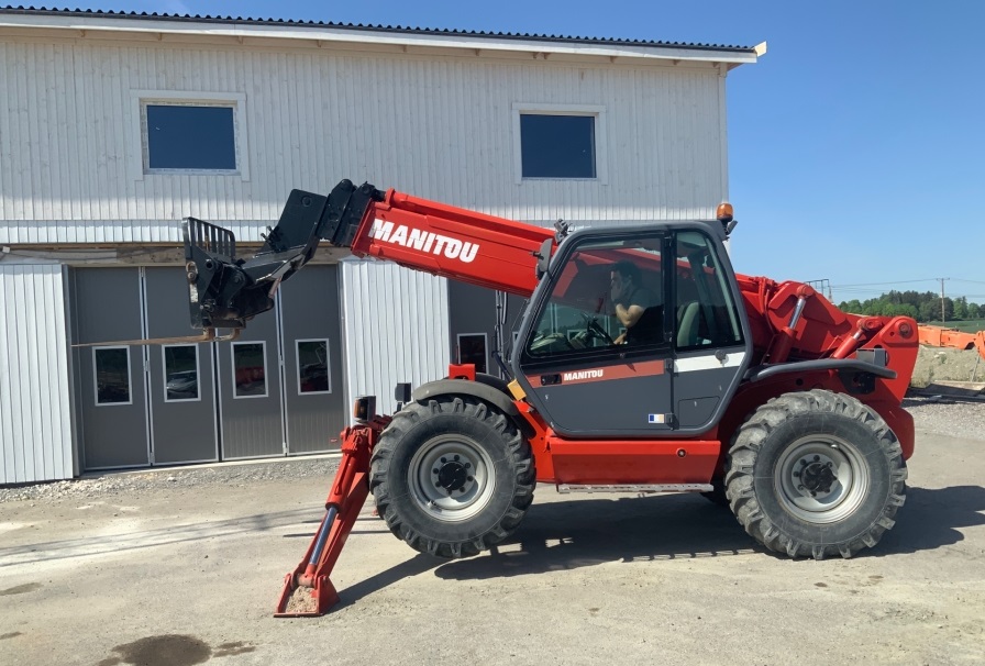 Manitou MT 1740 SLT Ultra 3-E2 — Chariots Télescopiques D'Occasion à Vendre – Image 2