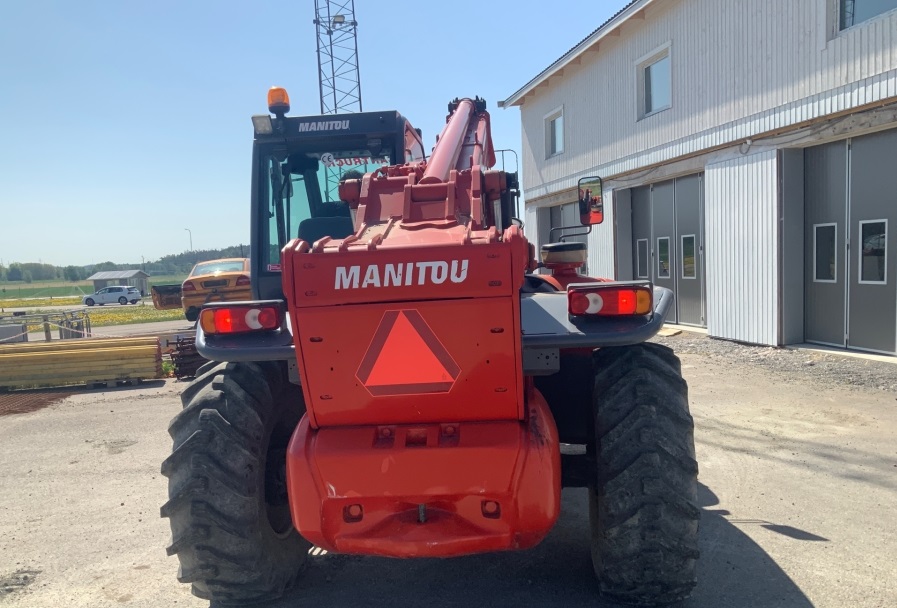 Manitou MT 1740 SLT Ultra 3-E2 — Chariots Télescopiques D'Occasion à Vendre – Image 3