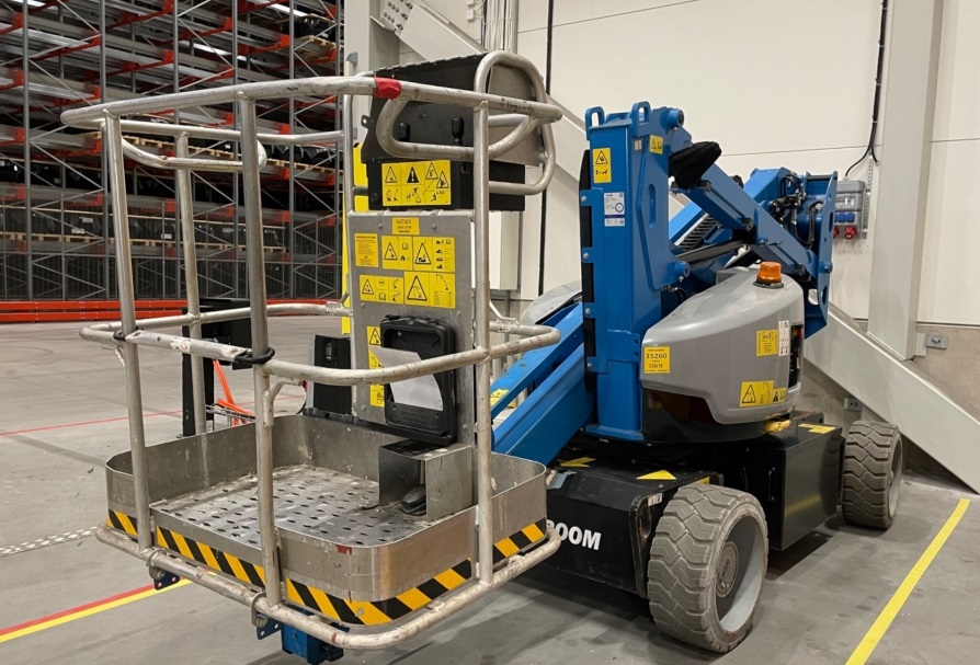 Genie Z33/18 — Nacelle Articulée D'Occasion à Vendre – Image 2