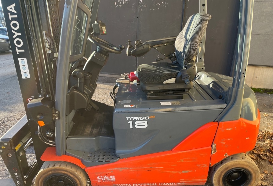 Toyota 8 FBMT18-Chariot Élévateur D'Occasion à Vendre – Image 4