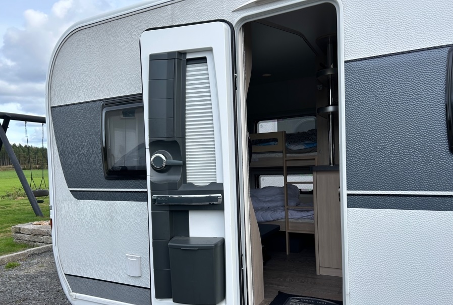 Caravane Hobby 650 KM Édition Deluxe – Image 6