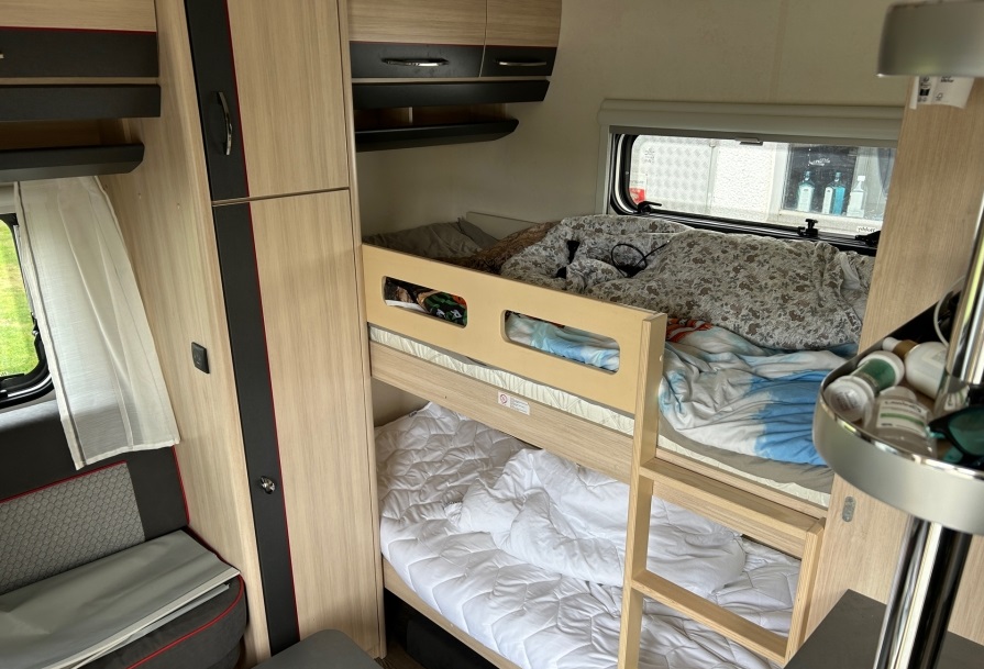 Caravane Hobby 650 KM Édition Deluxe – Image 8